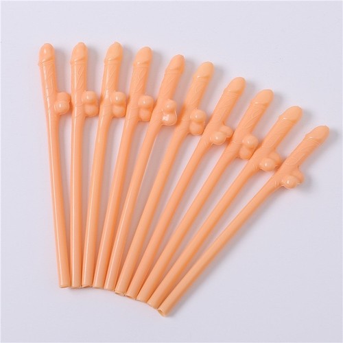 Willy straws hen - hen, do